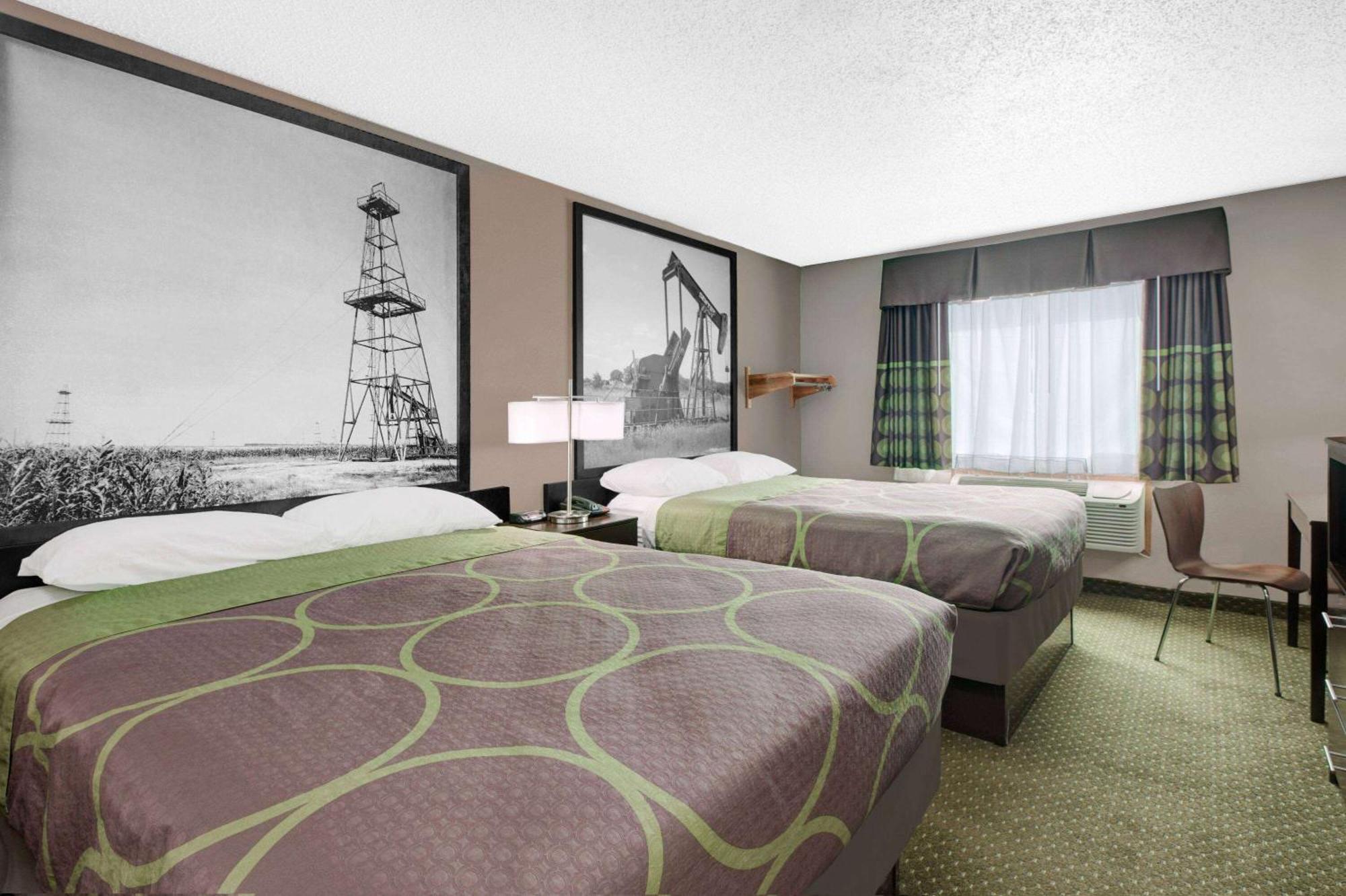 Super 8 By Wyndham Bedford Dfw Airport West Motel Exterior foto