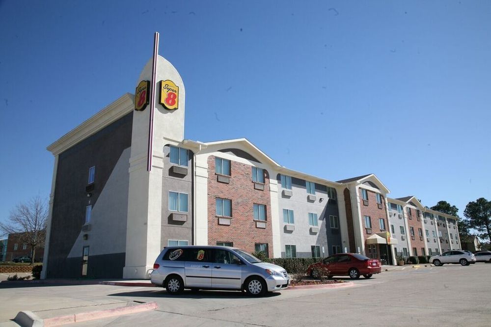 Super 8 By Wyndham Bedford Dfw Airport West Motel Exterior foto